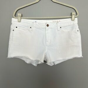 Gap - white shorts